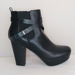 Black Ankle Bootie | Size: 9